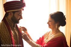 Groom Haldi, Grooms Mother, Wedding Sydney, Groom Pose, Ceremony Photography