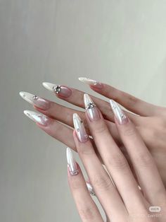 小红书 ID: ZzzY517 (App is called 小红书 or xiao hong shu or red) Xiao Hong Shu Nail, Xiao Hong Shu Nails, Xiao Hong Shu Make Up Tutorial, Xiangshu Nails, Nails Xiaohongshu, Xiaohongshu Products, Cute White Nails, Charm Nails, Nails Aesthetic