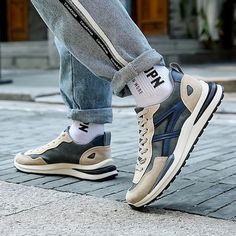 I ordered XL but it's a little bit as if you need to place a big order. It is usual 34 size 175CM 85kg 2XL or 3x large seems to be right Comfortable Mens Shoes, Fashion Walk, Sport Shoes Fashion, Trend 2024, Shoes Sport, Casual Running Shoes, Mens Shoes Casual Sneakers, Sneaker Shoes, Chunky Sneakers