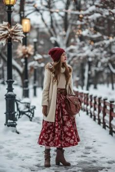 Red Midi Skirt, Trendy Christmas Outfits, Midi Skirts