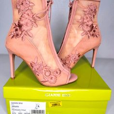 New Gianni Bini Women's Janan Persian Pink Mesh Laceup Shootie Sassy Stilettos With Floral Embroidery. Leather/Mesh/Microsuede Upper. Single Sole Stiletto Construction. Functional Laceup And Inside Zip Closure. Unlined-Padded Memory Foam Sock. Covered Insole, Toe, Heel. Issues: Minor Damage To R Heel (See Pics), Minor Damage To Edge Of Box. * Approx. 3.93" Heel. * Size Us 6.5m. * New In Box. Gianni Bini Shoes, Gianni Bini, Pretty Shoes, Floral Embroidery, Shoes Women Heels, Memory Foam, Persian, Shoes Heels, Lace Up