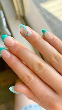 Hawaii Nail Inspo Short, Florida Vibe Nails, Summer Nail Inspiration Acrylic Almond, Cute Nails For Cruise, Obx Nails Easy, Cute Nails For Vacation Simple, Beachy Simple Nails, Nail Inspo For Cruise, Outerbanks Nail Ideas