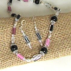 Designer Pink White & Black Artisan Bead Jewelry Set Kazuri Beads, Beaded Bangles Bracelets, Bead Bangles, Onyx Bead, Trade Beads, Pink Beads, Black White Pink, Bead Jewelry, Handmade Beads