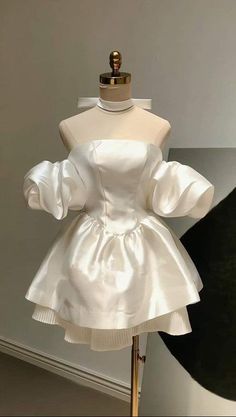 21st Birthday Outfit, Short Satin, Hoco Dress, Satin Homecoming Dress, 파티 드레스, Homecoming Dresses Short, Hoco Dresses, Fancy Dresses, Ball Gown