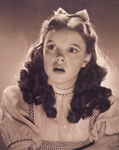 Judy Garland as Dorothy in The Wizard of Oz (1939) Dorothy Wizard Of Oz, Oz Movie, Follow The Yellow Brick Road, Wonderful Wizard Of Oz, Daisy Mae, The Yellow Brick Road, The Wonderful Wizard Of Oz