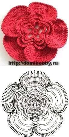 crocheted flowers are shown in two different colors