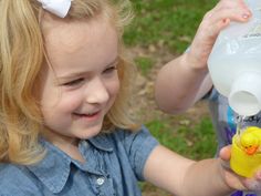 Paula's Preschool and Kindergarten: Pigeon books - water play to follow up The Pigeon Needs a Bath Childrens Books Activities, Kindergarten Themes, The Pigeon, Primary Classroom, Water Play, Dramatic Play, Kindergarten Teachers