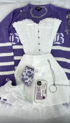 Fasion Outfits, Cute Lazy Outfits, Cooler Look, White Outfit, Simple Trendy Outfits, Kpop Fashion Outfits, Really Cute Outfits, Girls Fashion Clothes, Purple And White