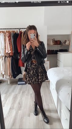 Platforms Outfit, Stil Rock, Outfit Botas, Chique Outfit, Stockings Outfit, Cooler Look, Mode Inspiration, Winter Fashion Outfits, Outfits Casuales