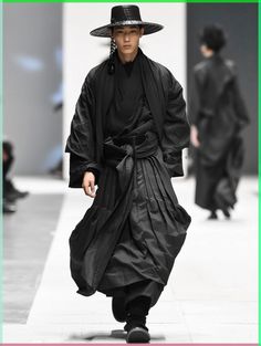 For the last 2 years, I have been lusting over all of the gorgeous thigh-high boots that line the racks of my favorite shoe stores each… Avant Garde High Fashion, Hakama Trousers, Closet Capsule, Cyberpunk Pants, Avant Garde Style, Japanese Pants, Streets Of Tokyo