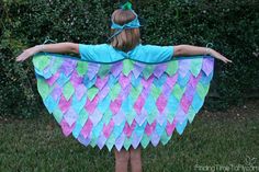 Step-by-step instructions to create the quickest DIY No Sew Bird Costume ever. This entire costume was assembled in about 2 hours! Diy Bird Costume Kids, Diy Bird Costume, Bird Costume Kids, Eagle Costume, Parrot Costume, Nativity Costumes, Flamingo Costume, Robot Costumes, Owl Costume