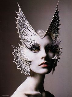 Who is this beautiful creature? Where would she live? What would the other… Makeup Fantasi, Extreme Make-up, Richard Burbridge, Drag Make-up, Theatrical Makeup, Special Effects Makeup, Fx Makeup, National Photography, Sfx Makeup