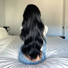 #hairgoals #hair Long Black Hair Latina, Black Hair Long, Healthy Black Hair, Black Long Hair, Shiny Black Hair, Black Wavy Hair, Black Hair Aesthetic, Long Healthy Hair, Long Silky Hair