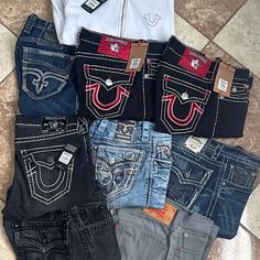 Lil Promo, Trues All New Right Out The Box ( If You’re Not Willing To Spend Good Money Don’t Bother Sending Offers ) All Size 34 Red Trues Are 36 But Fit Like 34. All Jeans Are Pretty Expensive So Keep That In Mind, All Shipped Same Day If Purchased Before 6pm, If Over 6pm Shipped Next Day. Feel Free To Send Offers Or Questions. Jeans And Hoodie, Latina Fashion Outfits, Digital Closet, Latina Fashion, All Jeans, Rock Revival Jeans, Puff And Pass, Low Rider, True Religion Jeans