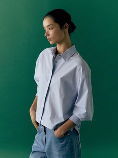 Composition : Shell: 96% cotton, 4% polyurethaneColor : BLACK_FREE,LIGHT BLUE_FREE,WHITE_FREECountry of Origin : KOREA Light Blue Relaxed Fit Blouse For Work, Modern Blue Tops For Daywear, Light Blue Relaxed Fit Blouse For Everyday, Light Blue Relaxed Fit Top For Work, Light Blue Cotton Top For Workwear, Oversized Fits, Light Blue, Top Blouse, Composition