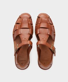 Leather Fisherman Sandals, Flat Leather Sandals, Square Shoes, Tan Leather Sandals, Garden Clogs, Todd Snyder, Fisherman Sandals, Sandals Flat, Gardening Outfit