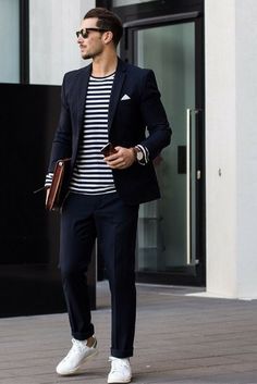 Street style looks Sandro Instagram #mens #fashion #style Smart Casual Wear, Smart Casual Men, Elegante Casual, Men Style Tips