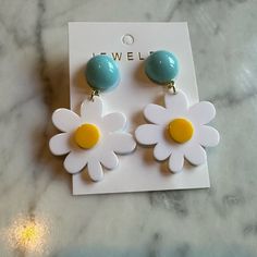 Nwt Daisy Dangle Earrings! Perfect For Spring Or Summer. Second Picture Has Quarter For Scale. Trendy Blue Flower Earrings, Casual Blue Earrings For Spring, Playful White Earrings For Spring, Trendy Yellow Dangle Flower Earrings, Earrings Color, Clay Crafts, Blue Yellow, Daisy, Color Blue