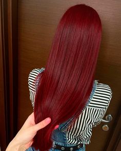 428 Fotos de Colores de pelo Chocolate Cherry Hair Color, Chocolate Cherry Hair, Cherry Hair Colors, Wine Hair Color, Hair Color Mahogany, Red Hair Inspiration, Cherry Red Hair, Magenta Hair, Plum Hair