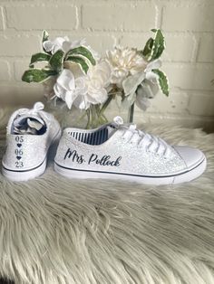 white glitter personalized bride sneakers White Low-top Sneakers With Glitter Print, Low-top Glitter Sneakers For Wedding, Wedding Tennis Shoes Brides, Wedding Tennis Shoes, Wedding Sneakers For Bride, Bride Sneakers, Sparkle Sneakers, Wedding Sneakers, Black Writing