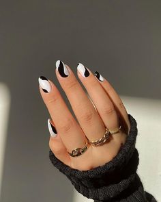 Fantastic Nails, Black White Nails, Edgy Nails, White Nail