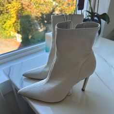 Brand New Zara Boots In Perfect Condition, Never Worn Except For Trying On For Photos! They Are Super Cute But Just A Little Bit Too Small For Me. White High Heel Boots, Zara Ankle Boots, Zara Boots, Boot Brands, Shoes Brand, Zara Shoes, Party Shoes, High Heel Boots, Shoes Heels Boots