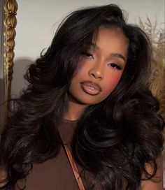 90s Layers Black Women, Middle Part Body Wave Wig, Blowout Hair, Glamour Makeup, Hair Life, Baddie Hairstyles, Hair Game, Aesthetic Hair, Prom Hair