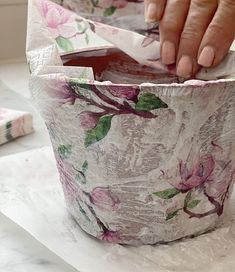 I love terra cotta pots and I thought it might be fun to try a decoupage project with some napkins. I used some old terra cotta pots and made these adorable pots for some lavender.