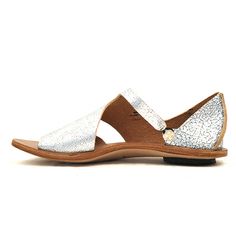 Women's Cydwoq Sandal Chic Slip-on Sandals With Textured Sole, Modern Slip-on Summer Flats, Silver Closed Toe Slingback Sandals For Spring, Silver Sandals With Round Toe For Spring, Silver Round Toe Sandals For Spring, Silver Slingback Sandals With Round Toe For Spring, Modern Closed Toe T-strap Sandals For Spring, Spring Closed Toe Slingback Sandals With Removable Insole, Spring Closed Toe T-strap Sandals With Cushioned Footbed