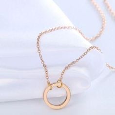 Sleek, low profile, minimalist gold necklace with circle pendant. Women's necklace for daily go-to accessory. Gold Necklace For Women, Gold Necklace Simple, Jewelry Simple, Dainty Gold Necklace, Gold Necklace Women, Simple Jewelry, Simple Necklace, Circle Pendant, Gold Pendant Necklace