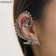 SPECIFICATIONSBrand Name: jiaoyuMaterial: MetalMetals Type: zinc AlloyOrigin: Mainland ChinaCN: ZhejiangGender: WomenEarring Type: CLIP EARRINGSShape\pattern: AnimalFine or Fashion: fashionStyle: PunkItem Type: EARRINGSModel Number: 151Choice: yessemi_Choice: yes 100%Brand New and High Quality Material:Alloy Occasions: Wedding/Party/Prom/Anniversary Gift for: Girl frieng/ Wife/Mom Environmental Standard: Hypoallergenic, Lead, Nickel free For More Products: http://www.aliexpress.com/store/1799306 Dragon Ear Cuffs, Hip Hop Girl, Ear Climber, Retro Punk, Ear Cuff Earings, Vintage Gothic, Estilo Punk, Ear Cuffs, Body Piercing Jewelry