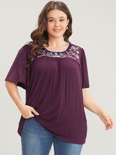 BloomChic Plus size clothing for women. You'll actually want to wear. Shop women's clothing sizes 10-30. With new styles added daily, you'll always find something to love. Free shipping on order $69. Free return for first order. Just shop now. Color:Gray,Pink,Green Season:Spring Black Cold Shoulder Top, Black Cami Top, Lace Sleeve Top, Womens Trendy Tops, Love Free, Dolman Sleeve Tops, Purple Shirt, Plus Size Clothing For Women, Lace Shirt