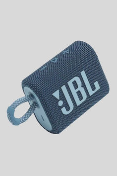 the jbl bluetooth speaker is attached to a cord