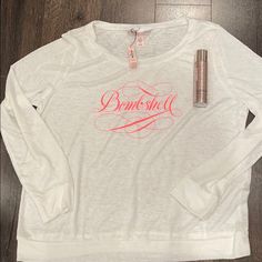 Gorgeous White Victoria’s Secret Long Sleeve Soft Shirt. Bombshell Beautifully Written On The Front In Coral. Bonus Bombshell Seduction Spray Included $18 Worth. Shirt Color, Victoria’s Secret, Colorful Shirts, Victoria's Secret, Coral, Spray, Womens Tops, Cream, Long Sleeve