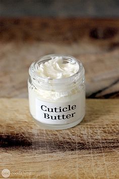 Cuticle Butter, Diy Kosmetik, Homemade Lotion, Homemade Bath Products, Diy Body, Diy Health, Natural Beauty Tips, Beauty Recipe