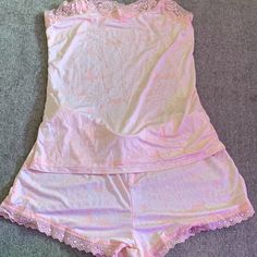 This Was Never Worn. It Fits Cute And The Fabric Is Soft. Size M. Smoke And Pet Free Home. 2000s Pjs, 2000s Bikinis, Cute Pj Sets, Cute Pjs For Women, Shoes List, Body Aesthetics, Pajamas Aesthetic, Pink Scrubs, Outfit References