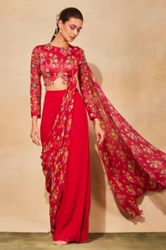 Blouse And Sharara, Sharara Saree, Orang India, Saree Wearing Styles, Trendy Outfits Indian, Lehenga Designs Simple, Gaun Fashion, Indian Dresses Traditional, Traditional Indian Outfits