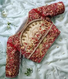 Red Blouse Design, Blouse Lehenga, Latest Bridal Blouse Designs, Sari Design, Latest Blouse Designs Pattern, Traditional Blouse Designs, New Saree Blouse Designs, Wedding Saree Blouse Designs, Latest Model Blouse Designs