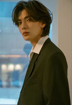 Korean Male Hairstyle Short, Korean Haircut Long, Boys Haircuts Long Hair, Bi Wenjun, Boy Haircuts Long, Short Hair Tomboy, Short Hair Images