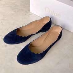 Navy Suede Chloe Ballet Flats. Used. Super Light Creasing Throughout And Signs Of Wear On The Soles. Box And Dust Bags Included. Eu39. Chloe Runs Small Chloe Ballet Flats, My Shoe Collection, Suede Ballet Flats, Chloe Shoes, Navy Blue Color, Net A Porter, Shoe Collection, That Way, Flat Shoes Women