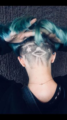 Hairstyles Undercut, The Undercut, Haircut Styles For Women, Short Haircut Styles, Really Short Hair, Beauty Hairstyles