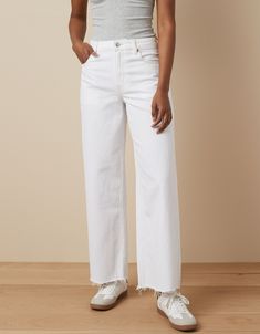 AE Strigid Super High-Waisted Baggy Wide-Leg Ankle Jean Wide Leg Ankle Jeans Outfit, Off White Jeans Outfit, White Wide Leg Jeans Outfit, Ankle Jeans Outfit, High Wasted Pants, White Wide Leg Jeans, Thrift Inspo, White Jeans Men, White Jeans Outfit