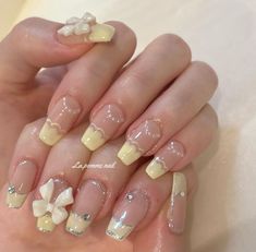 Douyin Nails, Digital Wardrobe, Nails Inspired, Yellow Nails, Stylish Nails, Nail Design, Makeup Nails, Pretty Things, Nail Inspo