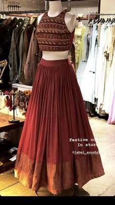 Ghagra And Top, Skirt Lehnga Designs, Cotton Indian Outfits, Ghagra From Saree, Lengha From Saree, Long Skirt Outfits Indian Traditional, Traditional Top And Skirt, Ethnic Skirt And Top Indian Weddings, Skirt Top Indian Outfit Traditional