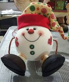 Diy Schneemann, Country Christmas Decorations, Christmas Clay, Cowboy Christmas, Christmas Nativity Scene, Christmas Projects Diy, Snowman Crafts, Christmas Dolls