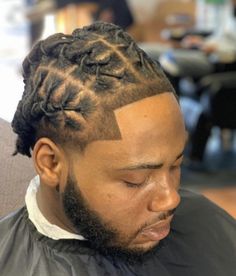 Dreadlocks Men, Natural Locs, Dreads Hairstyles, Dread Hairstyles For Men, Mens Dreads, Waves Haircut, Dreadlock Hairstyles For Men, Hairstyle Idea, Dreads Styles