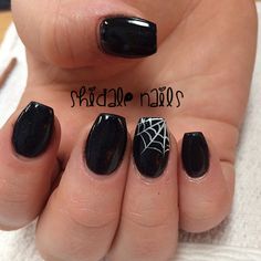 Simple Halloween nails. Black coffins and cobwebs. Shidale nails Diy Halloween Nails, Halloween Nails Black, Pro Nails, Halloween Nails Easy