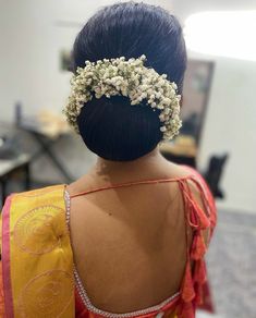 Gajra Bun, Maharashtrian Bride, Low Buns, Bridal Hair Buns, Hair Buns, Low Bun, Bun Hair, Hair Bun, Bun Hairstyles