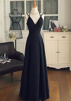 Black Long Prom Dresses, Chiffon Formal Dress, Jr Prom, Junior Prom Dresses, Women's Outfits, Graduation Dresses, Fashion Guide, Long Prom Dresses, Black Party