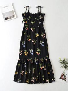 F00130542-102 Black Dress With Flowers, Black Floral Sundress, Round Neck Dress, Short Blouses, Ruffled Dress, Floral Sundress, Round Neck Dresses, Spring Women, Daily Dress